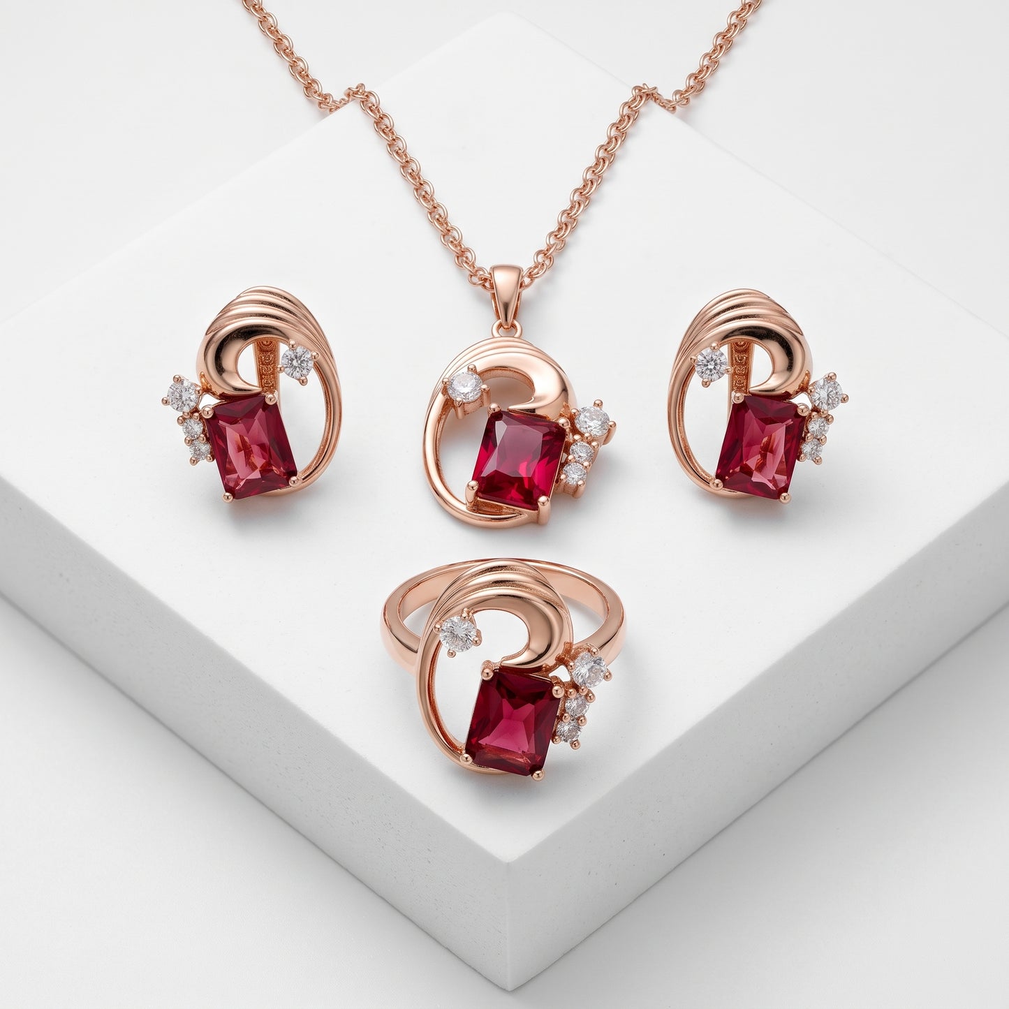 Schmuckset Roter Zirkon Quadrat Roségold – Ring, Ohrringe & Kette