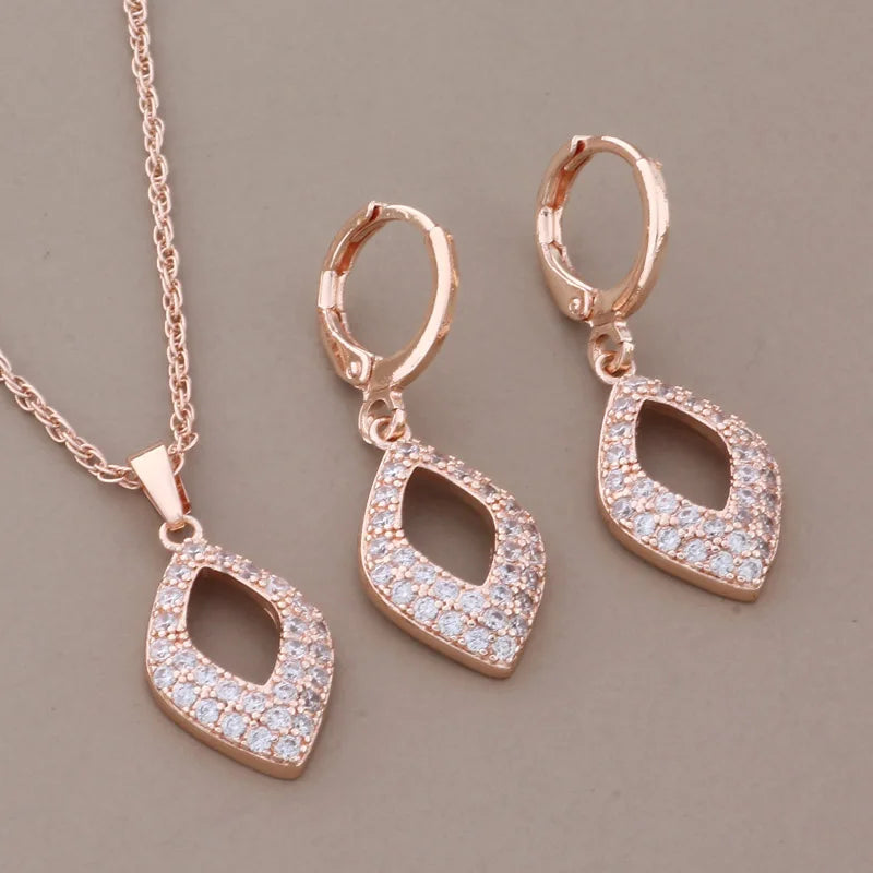 Fashion Woman Unusual Earrings Luxus Hohe Qualität 585 Roségold Zirkon Set für Eleganz