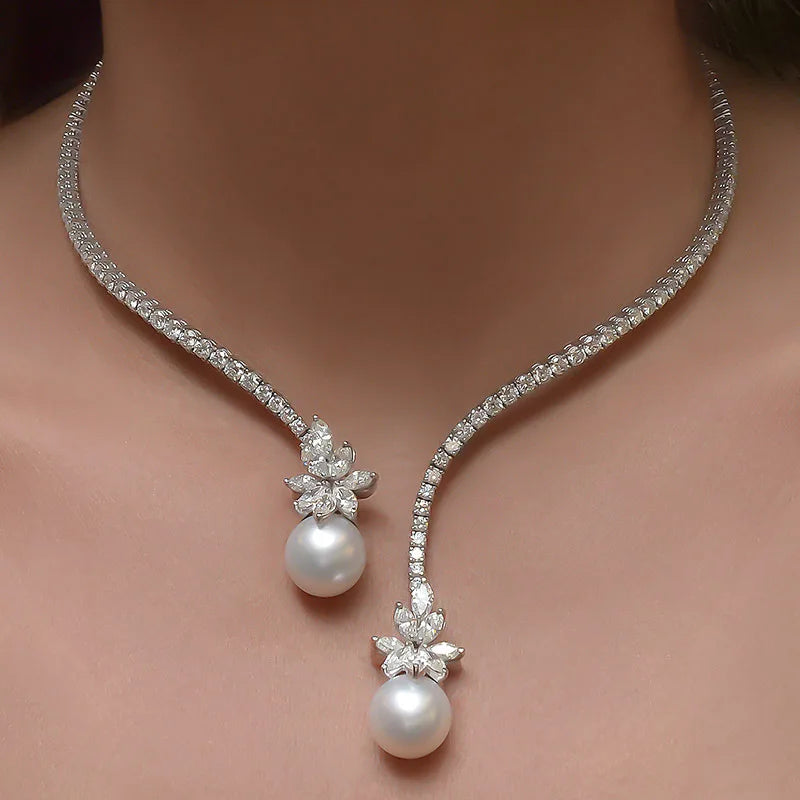 Halskette und Armband Set mit glänzenden Perlen und Strass für die Braut