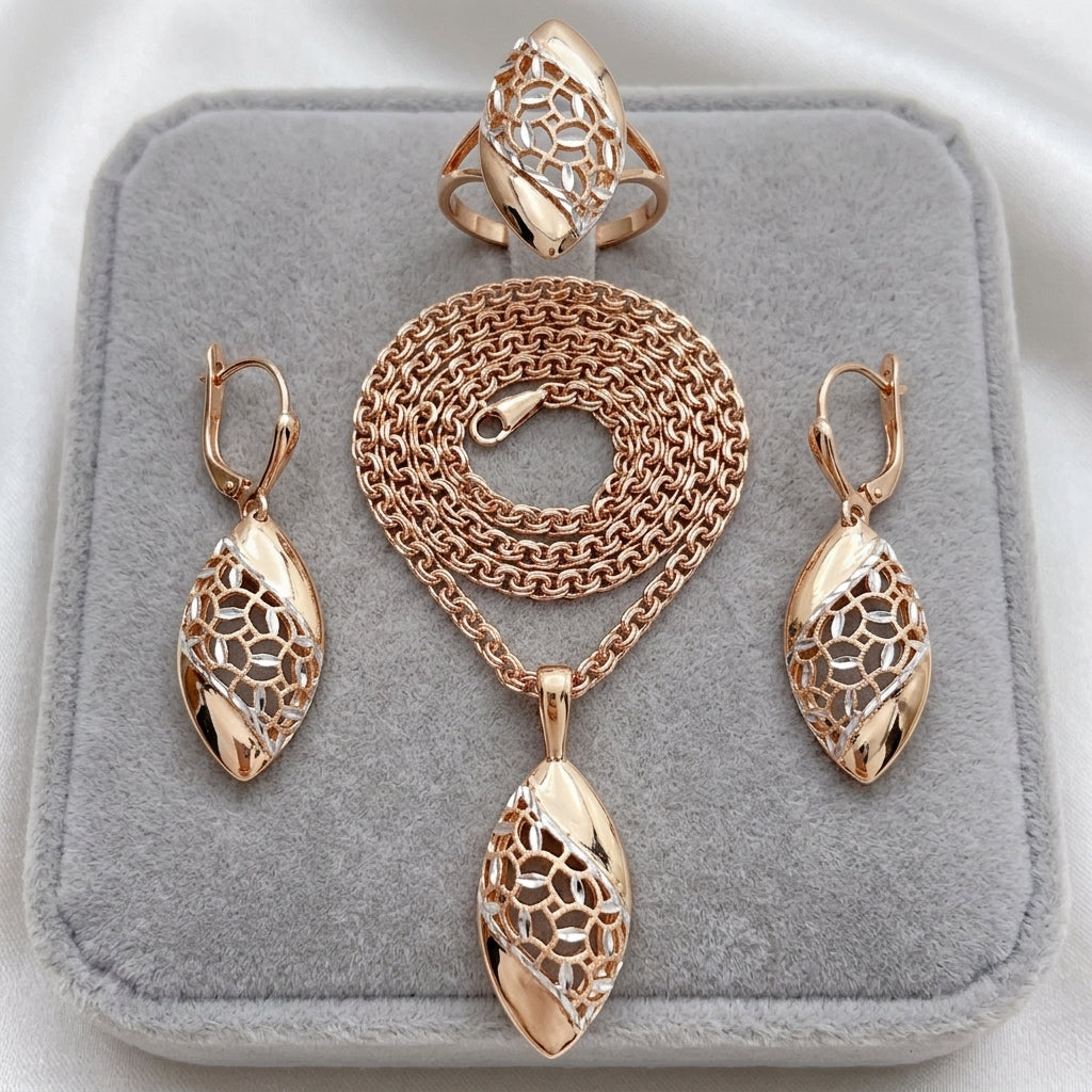 Schmuckset Blume 585 Roségold - Flat Lay auf Kissen