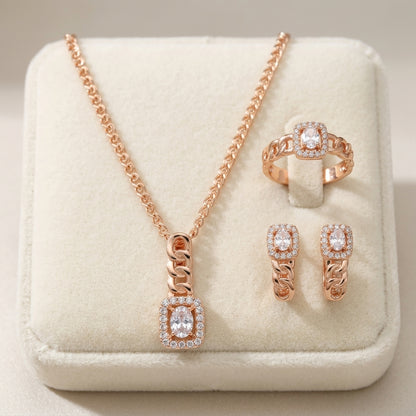 Schmuckset in Roségold mit weißem Zirkon im Quadratschliff – Halskette, Ohrringe und Ring