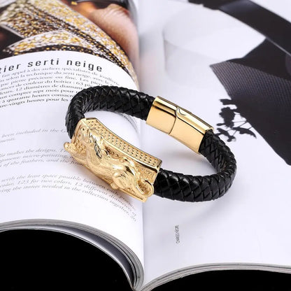 Echtes Leder Armband im Punk Design mit Löwe, Wolf und Leopardenmotiven