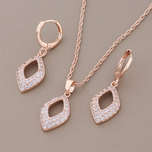 Fashion Woman Unusual Earrings Luxus Hohe Qualität 585 Roségold Zirkon Set für Eleganz